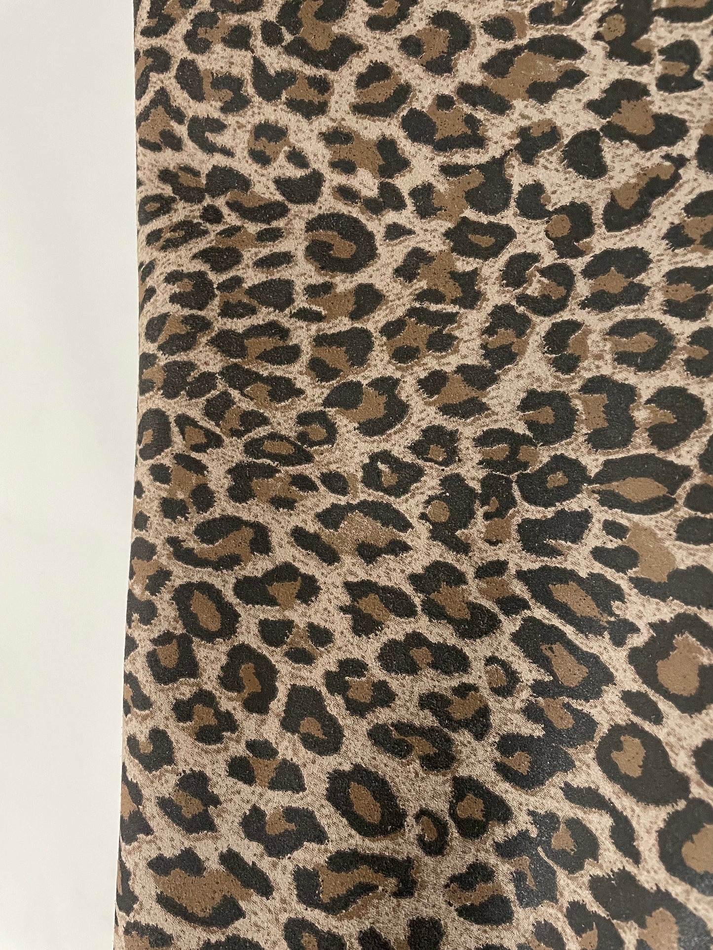 VELUR LEOPARD PRINT - GOV. KOŽA