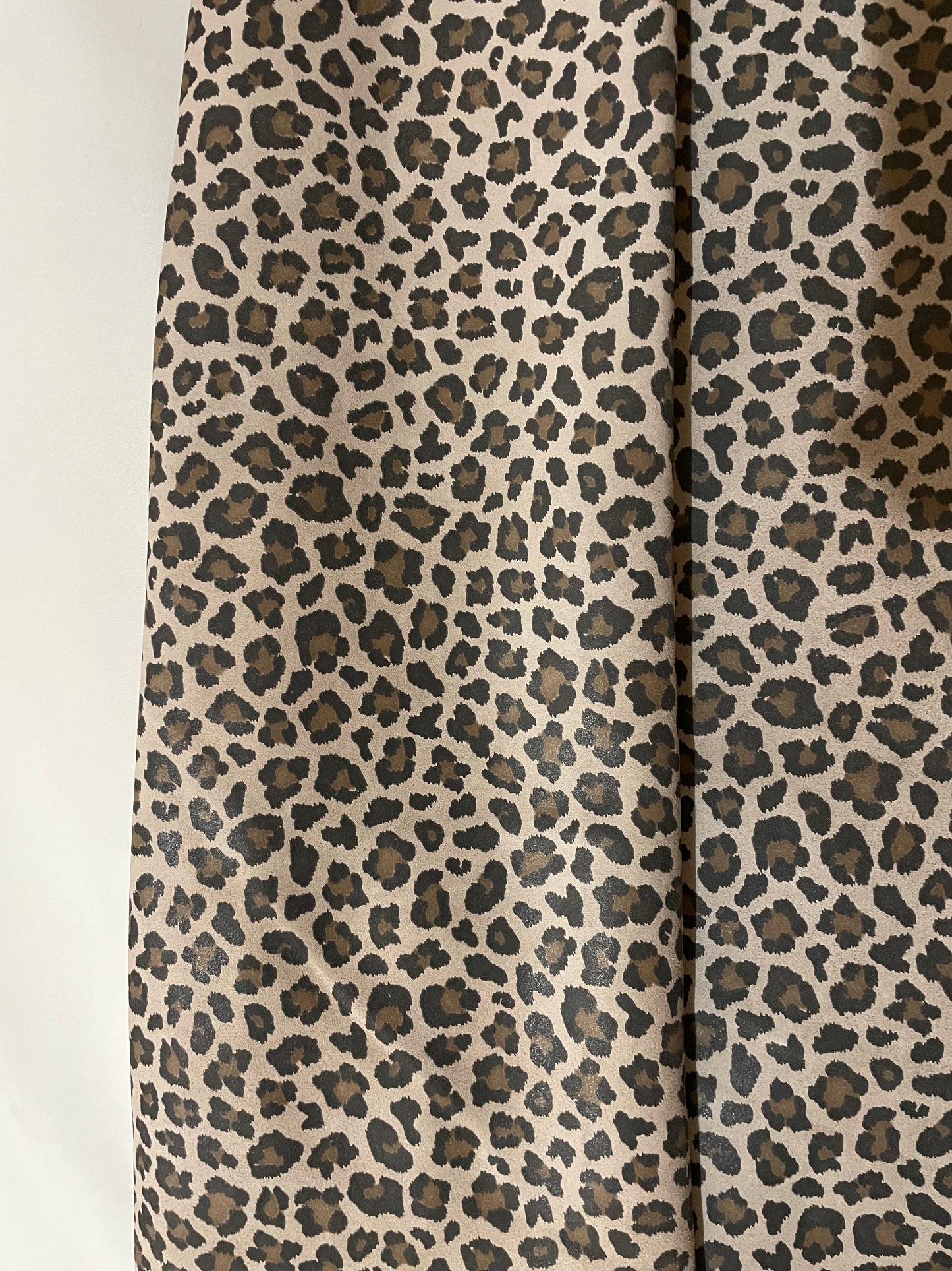 prirodna koža, prirodna italijanska koža, koža za automobile, kvalitetna italijanska koža, prodaja kože beograd, prodaja kože beograd, koža za tapaciranje