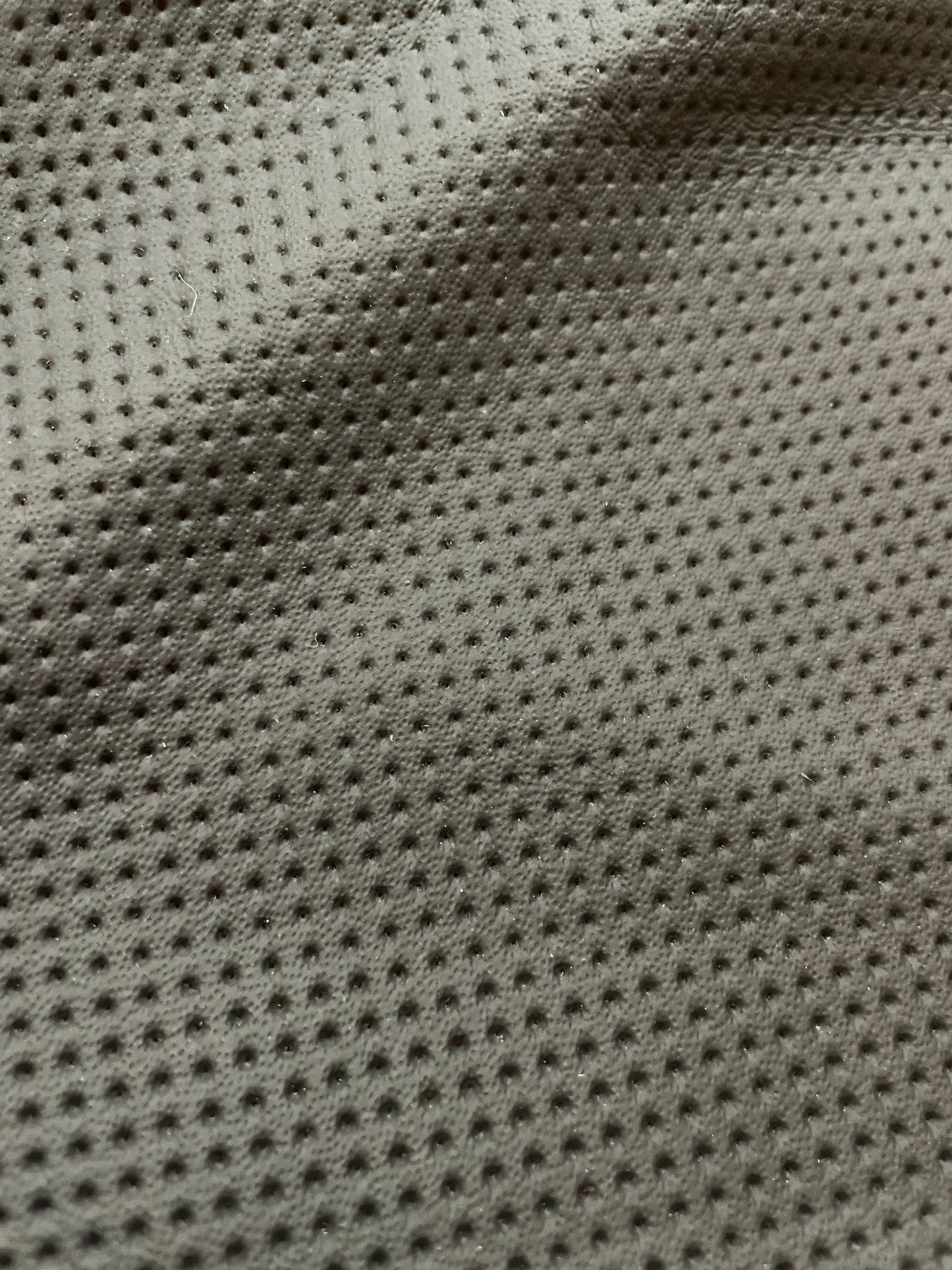 prirodna koža, prirodna italijanska koža, koža za automobile, kvalitetna italijanska koža, prodaja koze beograd, prodaja kože beograd, koža za tapaciranje