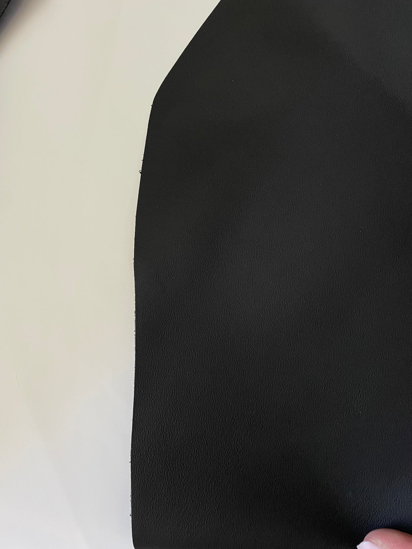 prirodna koža, prirodna italijanska koža, koža za automobile, kvalitetna italijanska koža, prodaja kože beograd, prodaja kože beograd, koža za tapaciranje