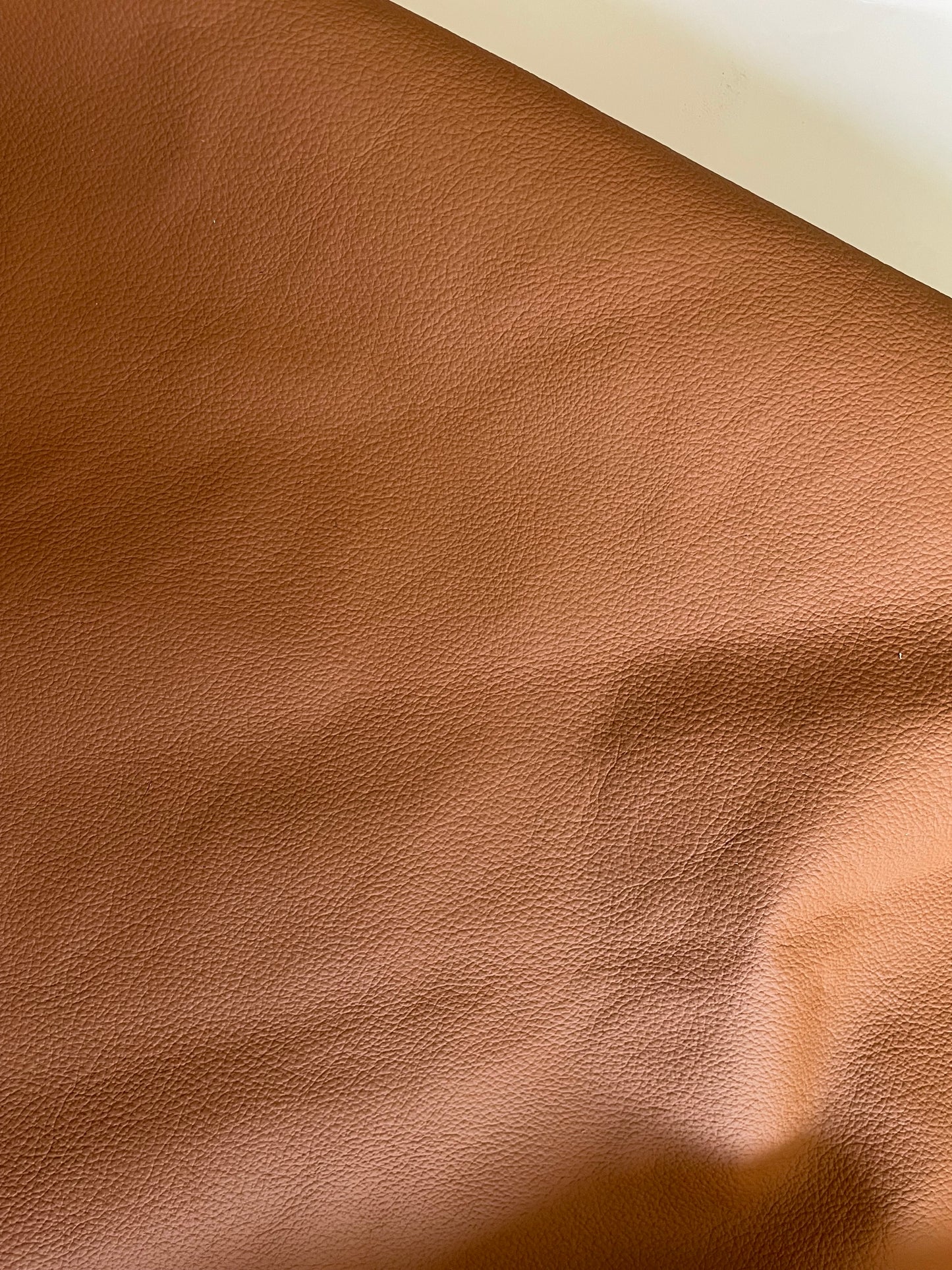 KAMEL - KOŽA ZA AUTO SA PRESOM