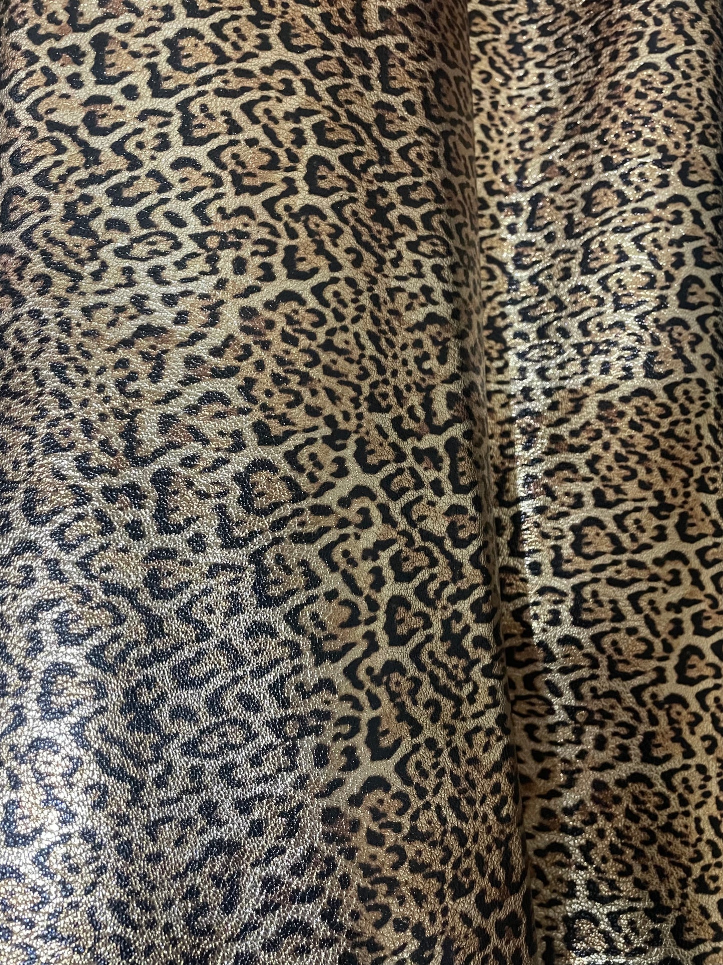 prirodna koža, prirodna italijanska koža, koža za automobile, kvalitetna italijanska koža, prodaja kože  beograd, prodaja kože beograd, koža za tapaciranje 