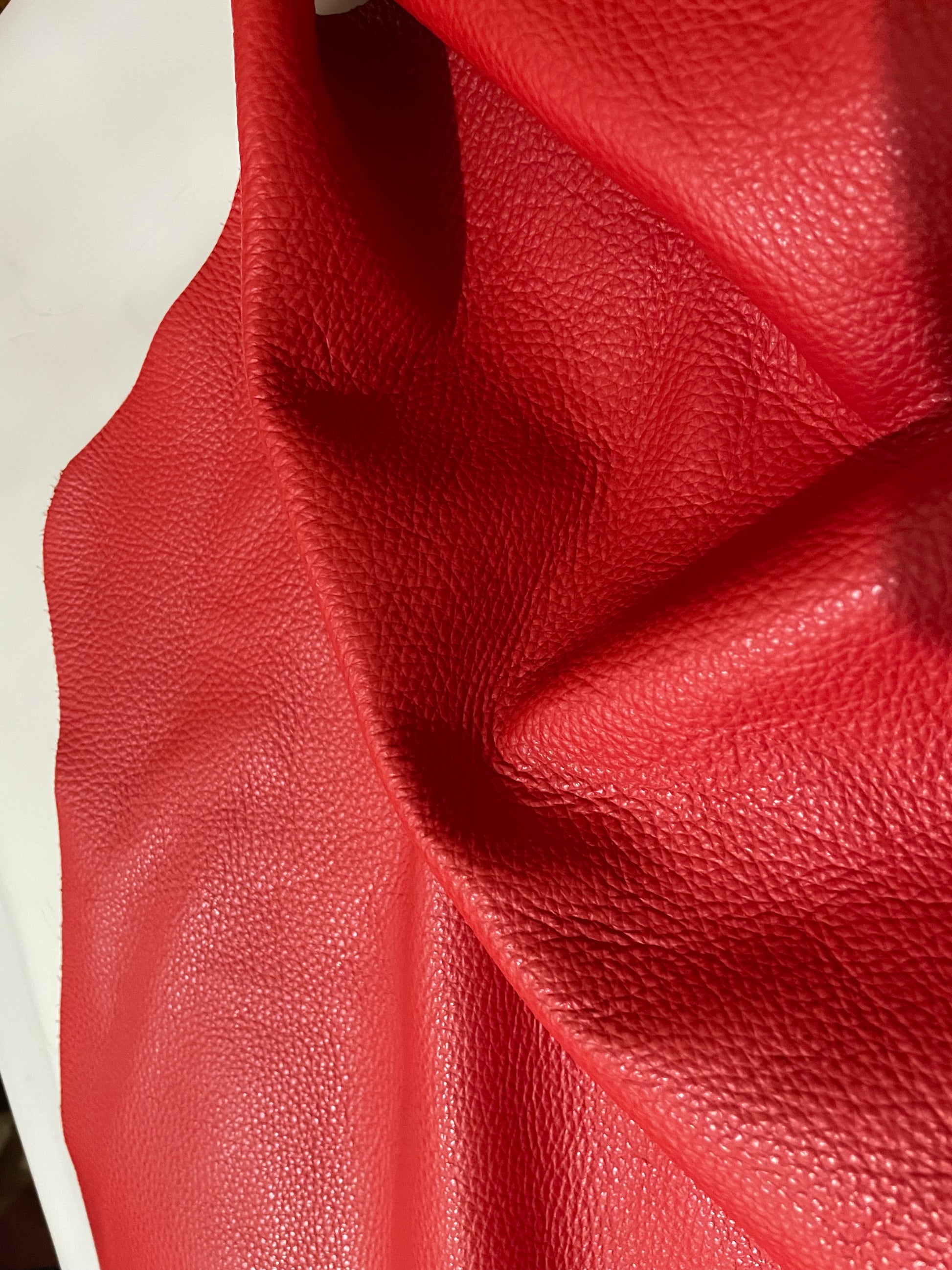 prirodna koža, prirodna italijanska koža, koža za automobile, kvalitetna italijanska koža, prodaja koze beograd, prodaja kože beograd, koža za tapaciranje