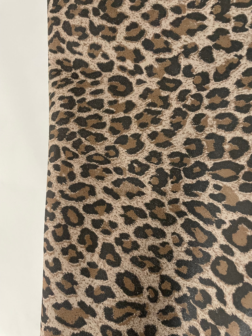 GOV. KOŽA VELOUR - LEOPART PRINT
