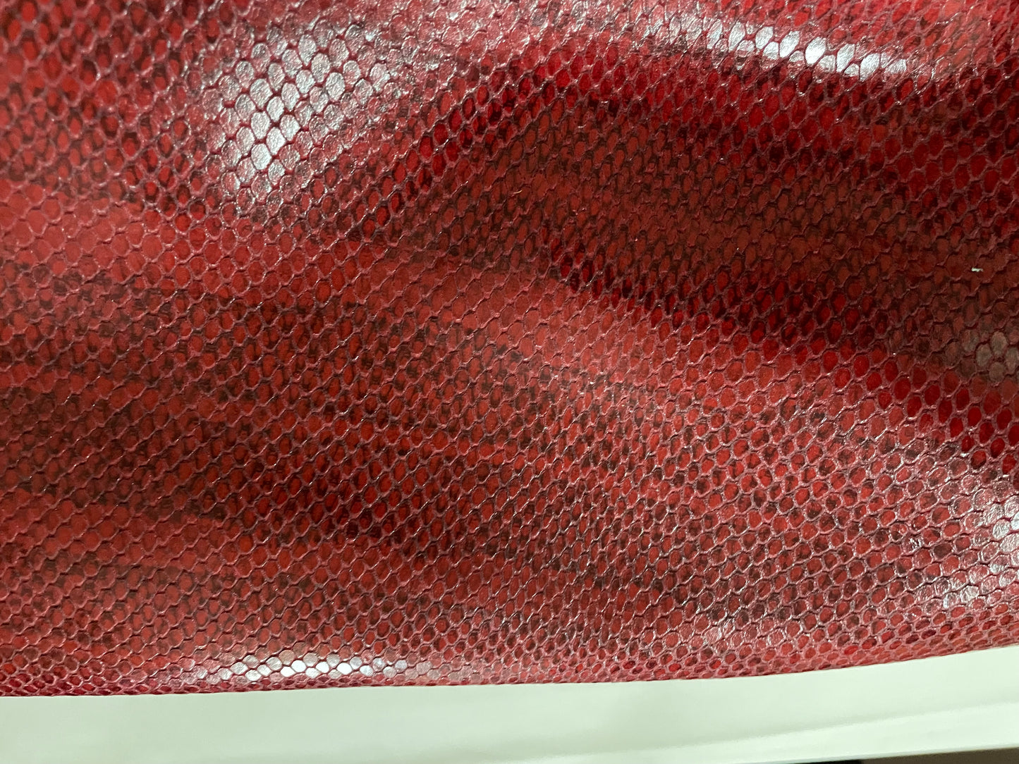 DARK RED SNAKE  - GOV. KOŽA NAPPA