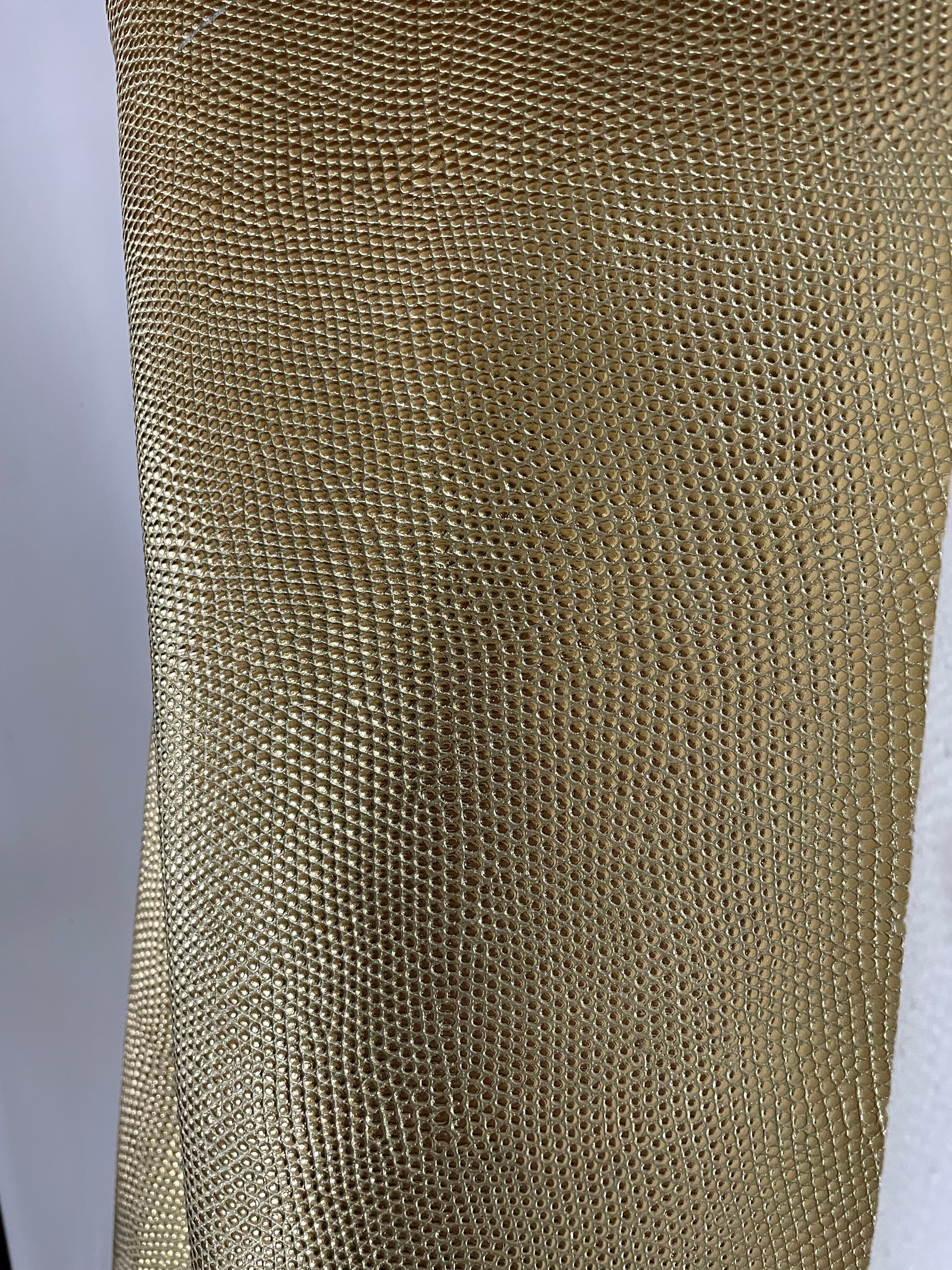 GOLD DOTS