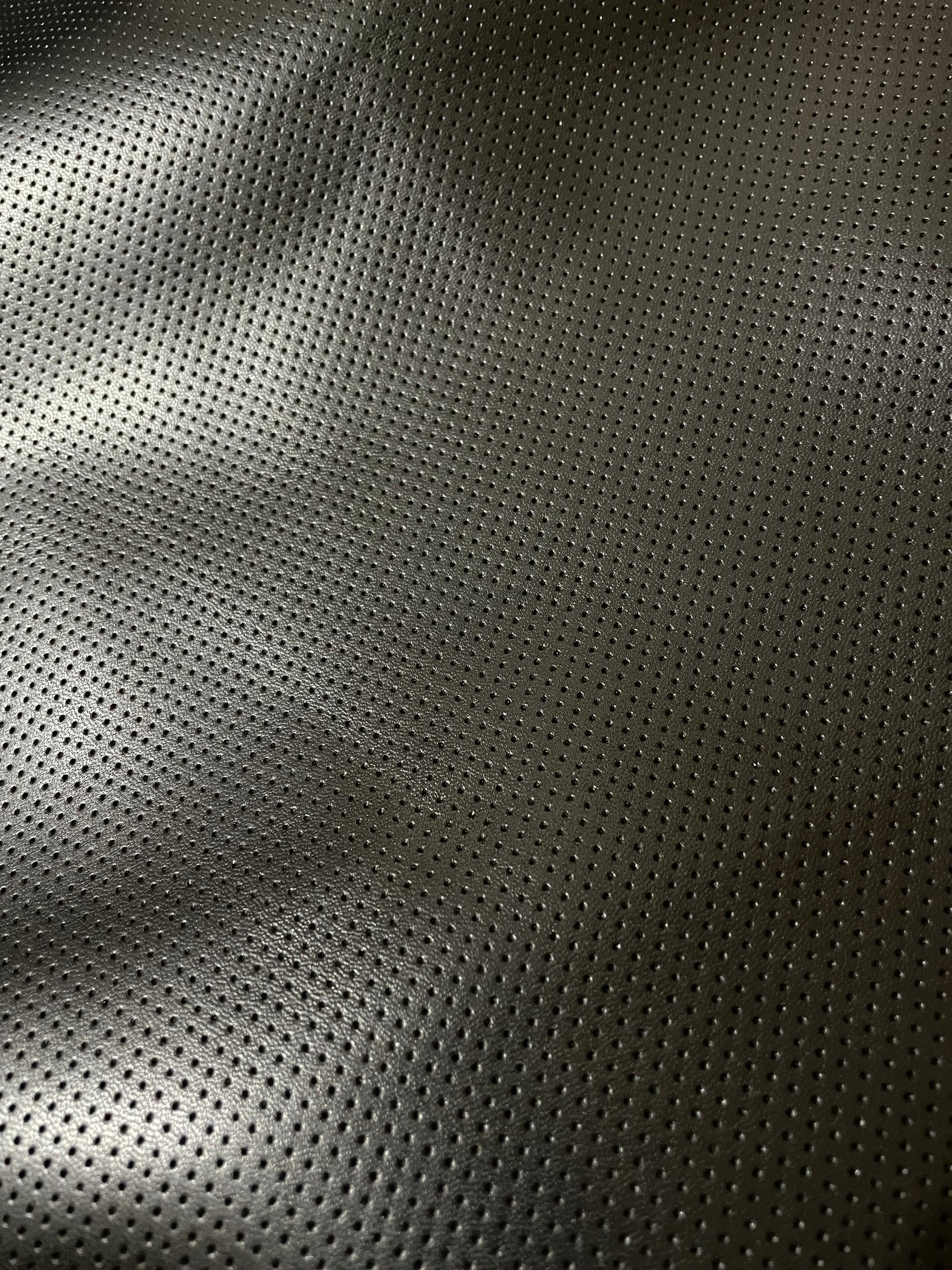 prirodna koža, prirodna italijanska koža, koža za automobile, kvalitetna italijanska koža, prodaja kože beograd, prodaja kože beograd, koža za tapaciranje