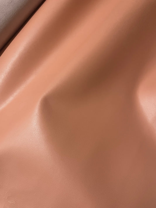 prirodna koža, prirodna italijanska koža, koža za automobile, kvalitetna italijanska koža, prodaja kože beograd, prodaja kože beograd, koža za tapaciranje