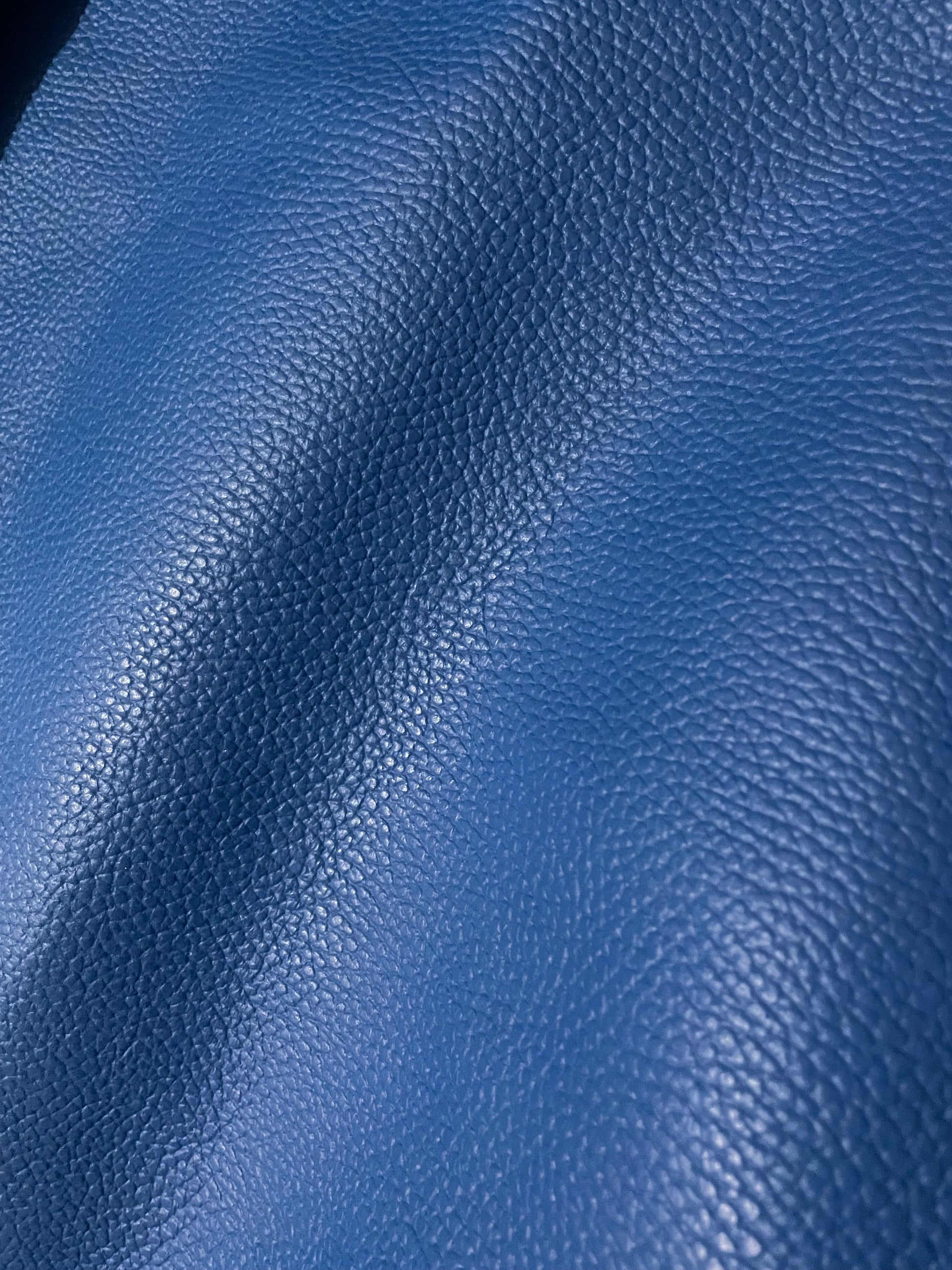 prirodna koža, prirodna italijanska koža, koža za automobile, kvalitetna italijanska koža, prodaja kože beograd, prodaja kože beograd, koža za tapaciranje