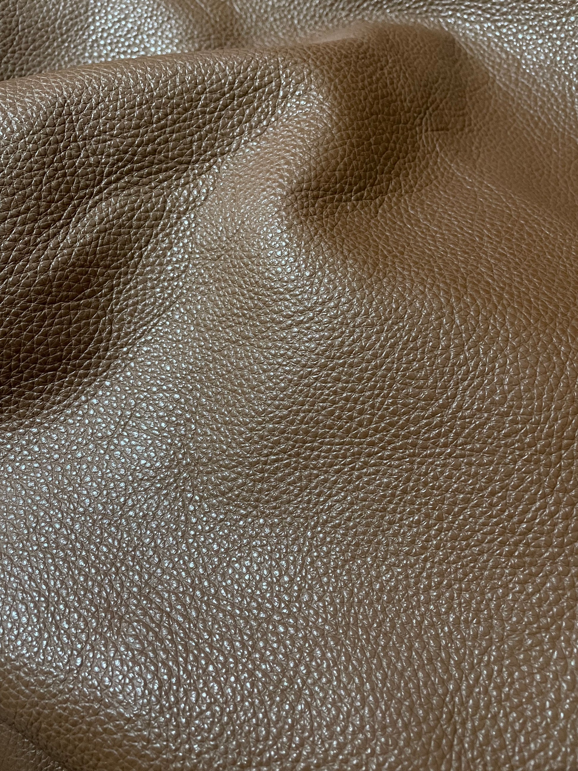 prirodna koža, prirodna italijanska koža, koža za automobile, kvalitetna italijanska koža, prodaja kože beograd, prodaja kože beograd, koža za tapaciranje