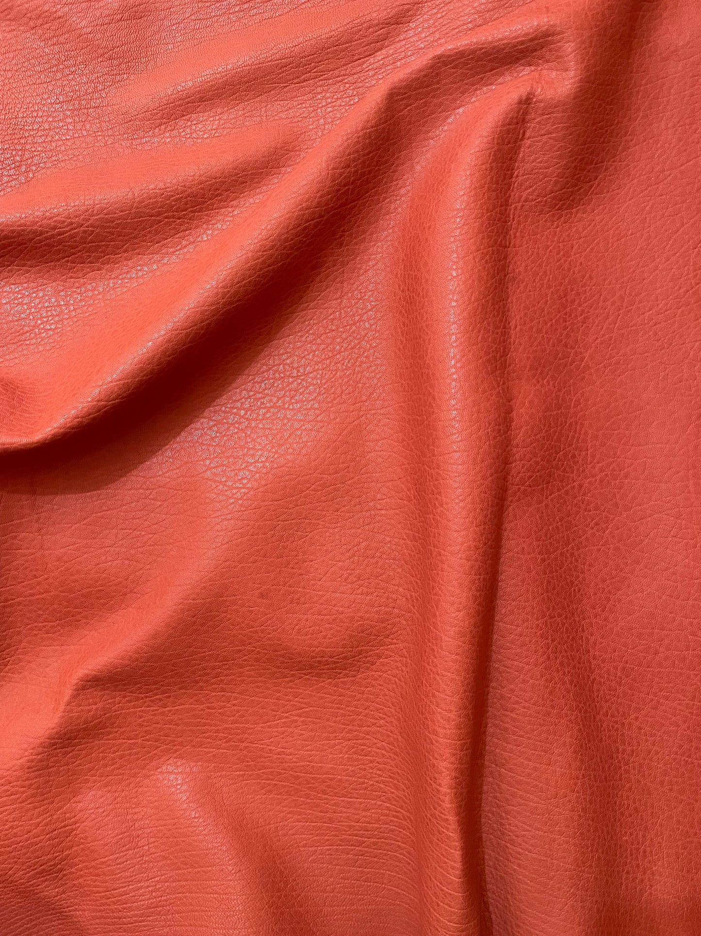 prirodna koža, prirodna italijanska koža, koža za automobile, kvalitetna italijanska koža, prodaja kože beograd, prodaja kože beograd, koža za tapaciranje