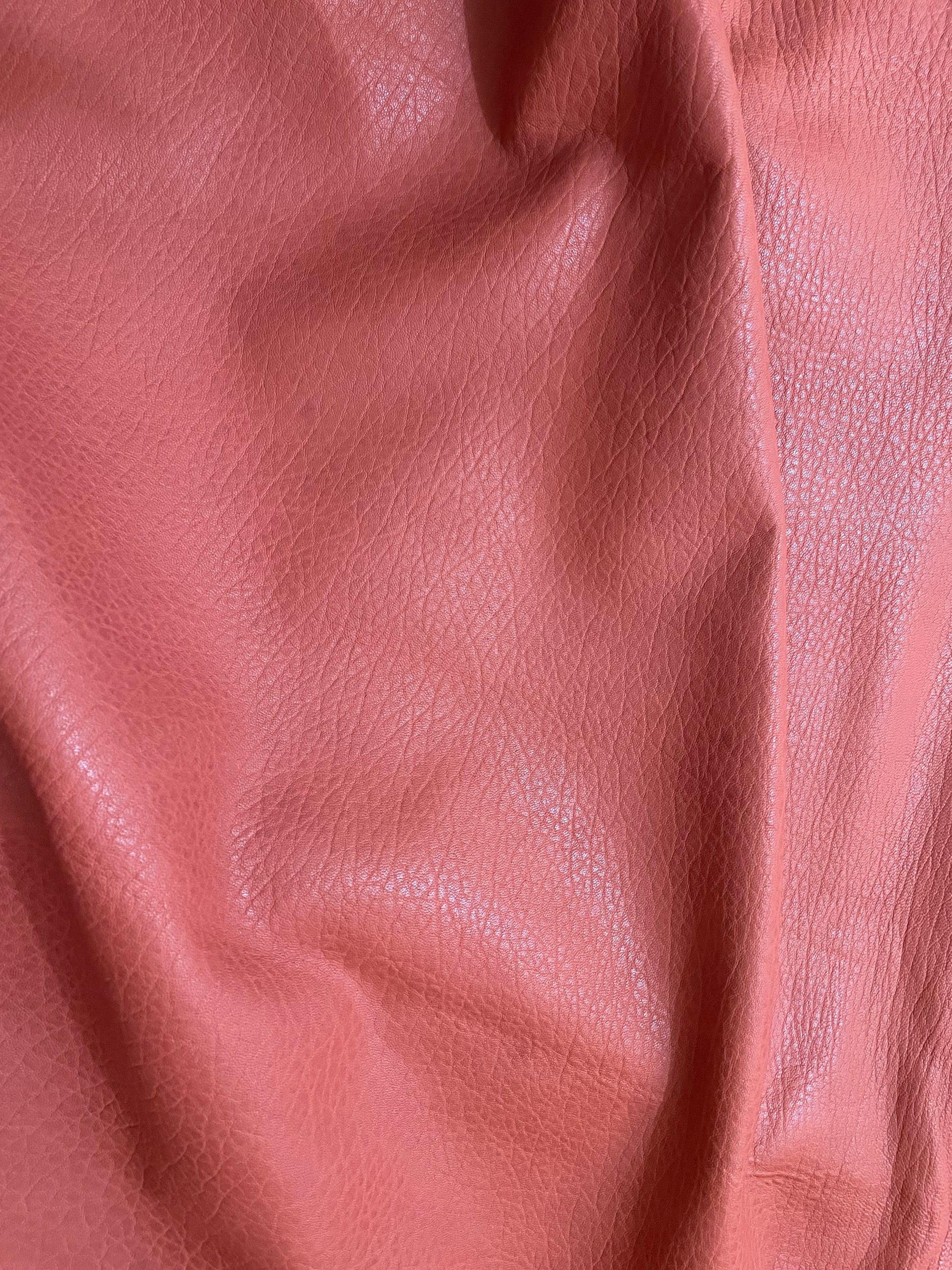 prirodna koža, prirodna italijanska koža, koža za automobile, kvalitetna italijanska koža, prodaja kože beograd, prodaja kože beograd, koža za tapaciranje