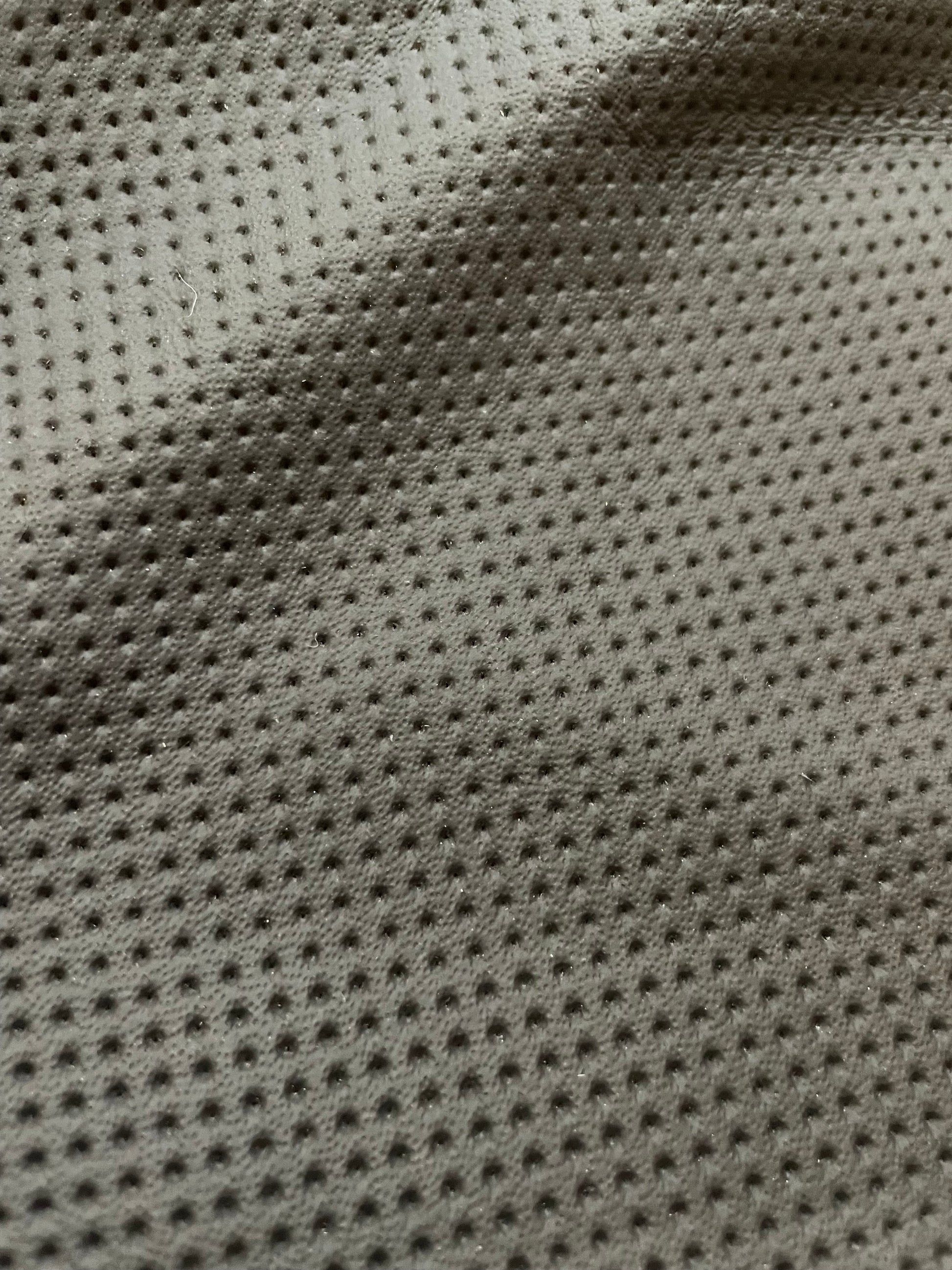 prirodna koža, prirodna italijanska koža, koža za automobile, kvalitetna italijanska koža, prodaja koze beograd, prodaja kože beograd, koža za tapaciranje