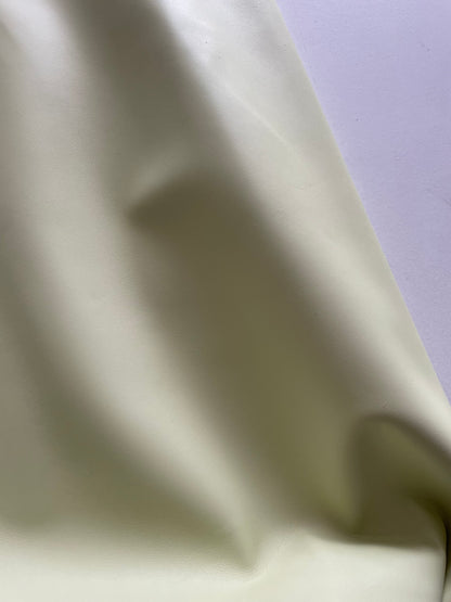 prirodna koža, prirodna italijanska koža, koža za automobile, kvalitetna italijanska koža, prodaja kože beograd, prodaja kože beograd, koža za tapaciranje