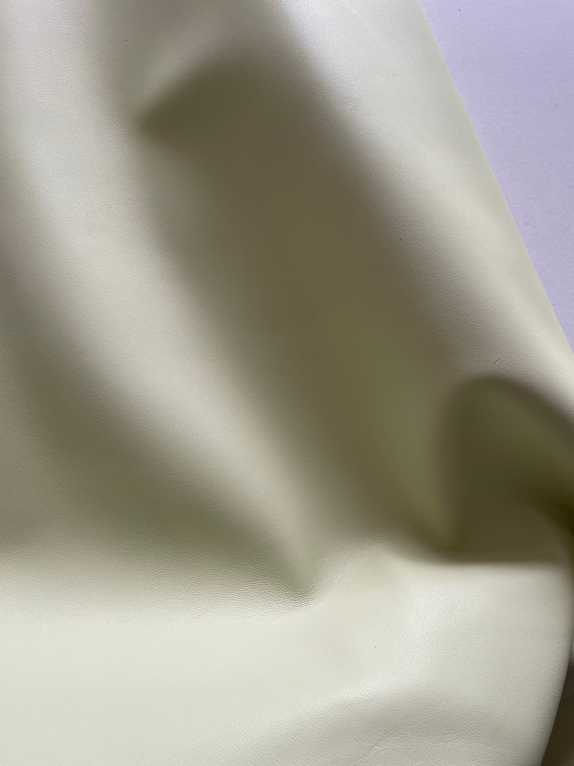 prirodna koža, prirodna italijanska koža, koža za automobile, kvalitetna italijanska koža, prodaja kože beograd, prodaja kože beograd, koža za tapaciranje