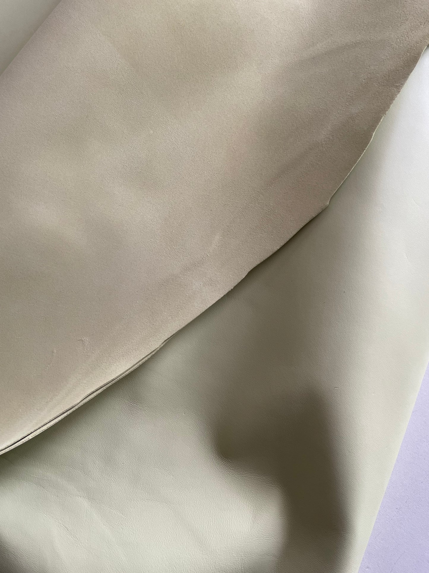 prirodna koža, prirodna italijanska koža, koža za automobile, kvalitetna italijanska koža, prodaja kože beograd, prodaja kože beograd, koža za tapaciranje