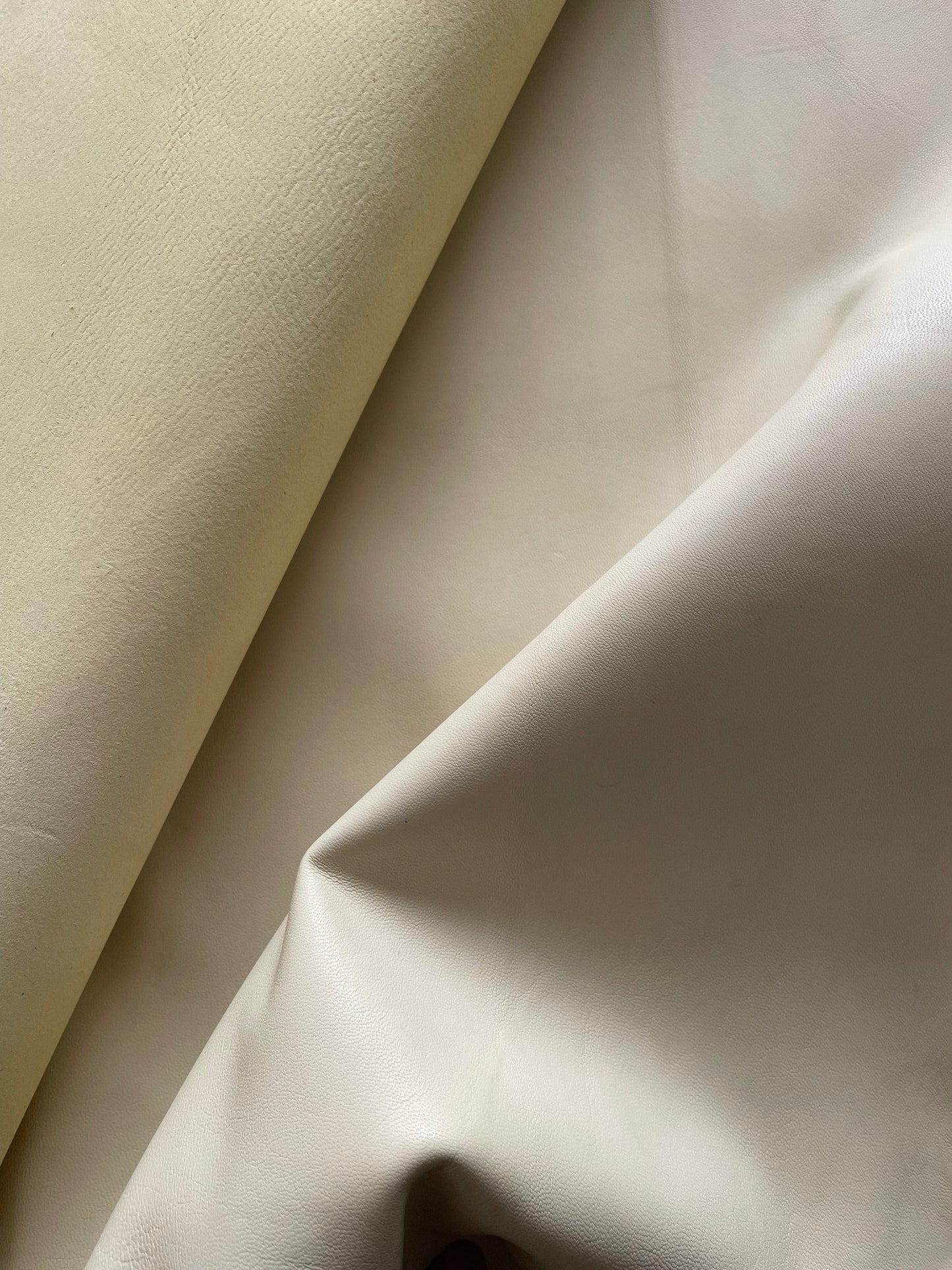 prirodna koža, prirodna italijanska koža, koža za automobile, kvalitetna italijanska koža, prodaja kože beograd, prodaja kože beograd, koža za tapaciranje