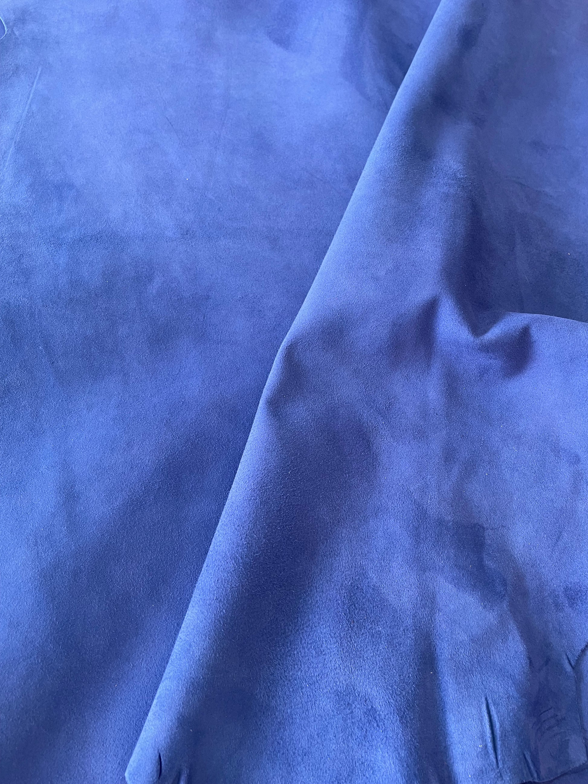 prirodna koža, prirodna italijanska koža, koža za automobile, kvalitetna italijanska koža, prodaja koze beograd, prodaja kože beograd, koža za tapaciranje