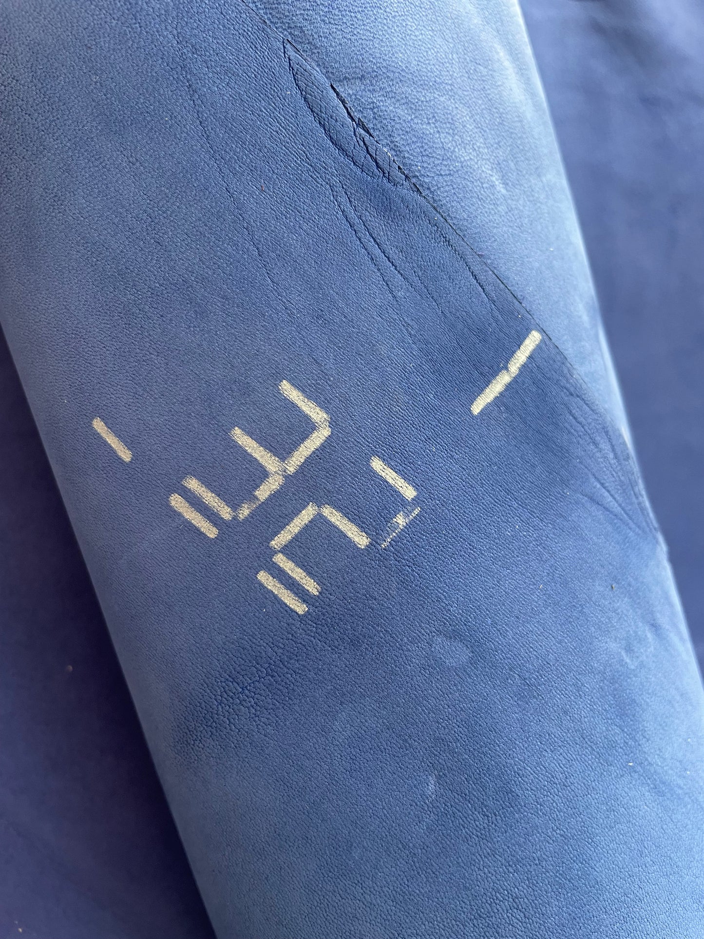 prirodna koža, prirodna italijanska koža, koža za automobile, kvalitetna italijanska koža, prodaja koze beograd, prodaja kože beograd, koža za tapaciranje