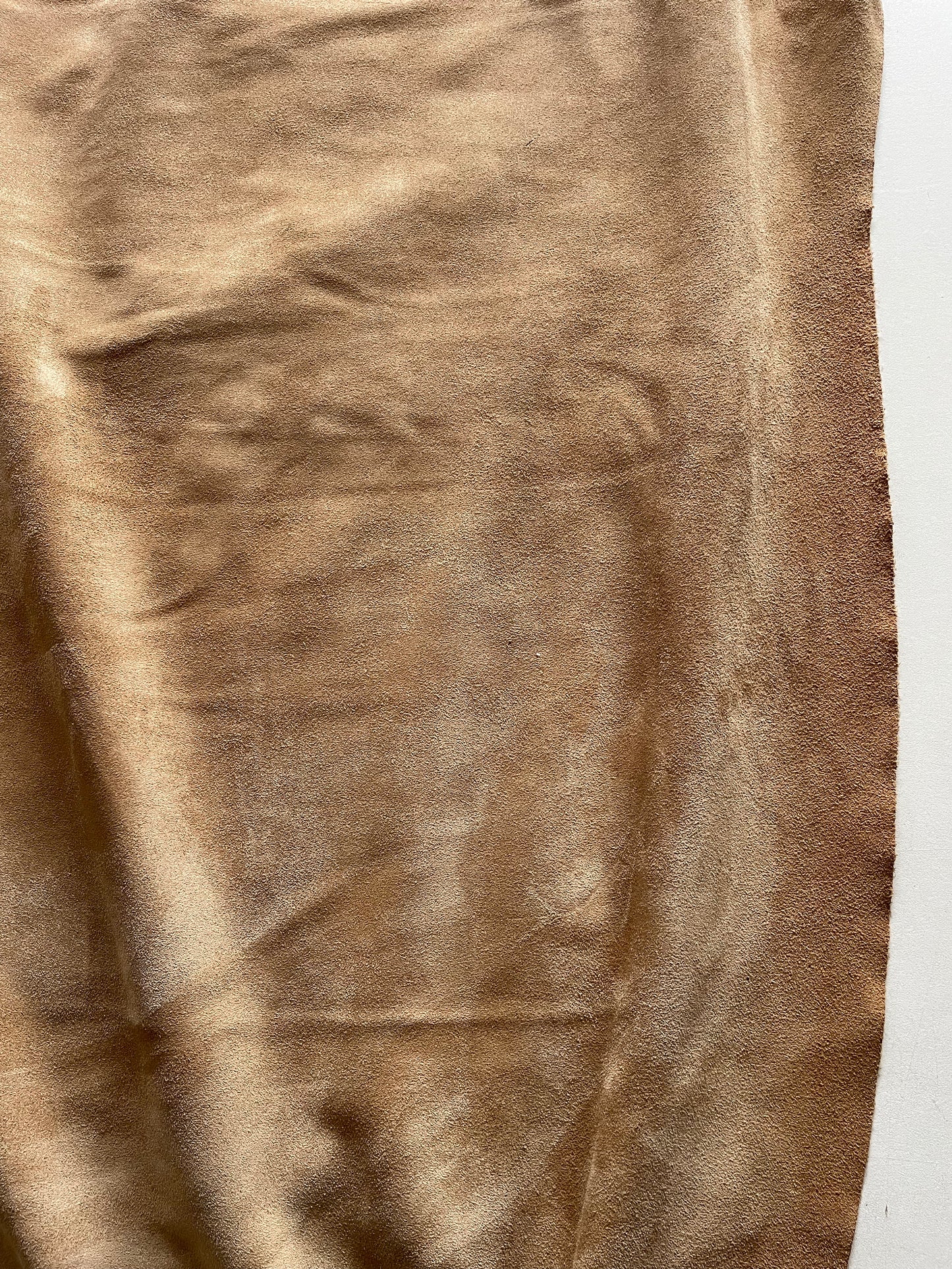 prirodna koža, prirodna italijanska koža, koža za automobile, kvalitetna italijanska koža, prodaja koze beograd, prodaja kože beograd, koža za tapaciranje