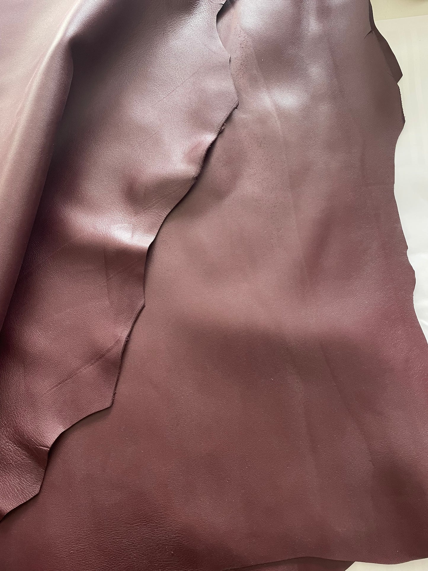 prirodna koža, prirodna italijanska koža, koža za automobile, kvalitetna italijanska koža, prodaja kože beograd, prodaja kože beograd, koža za tapaciranje