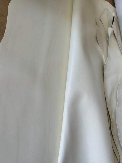 prirodna koža, prirodna italijanska koža, koža za automobile, kvalitetna italijanska koža, prodaja kože beograd, prodaja kože beograd, koža za tapaciranje