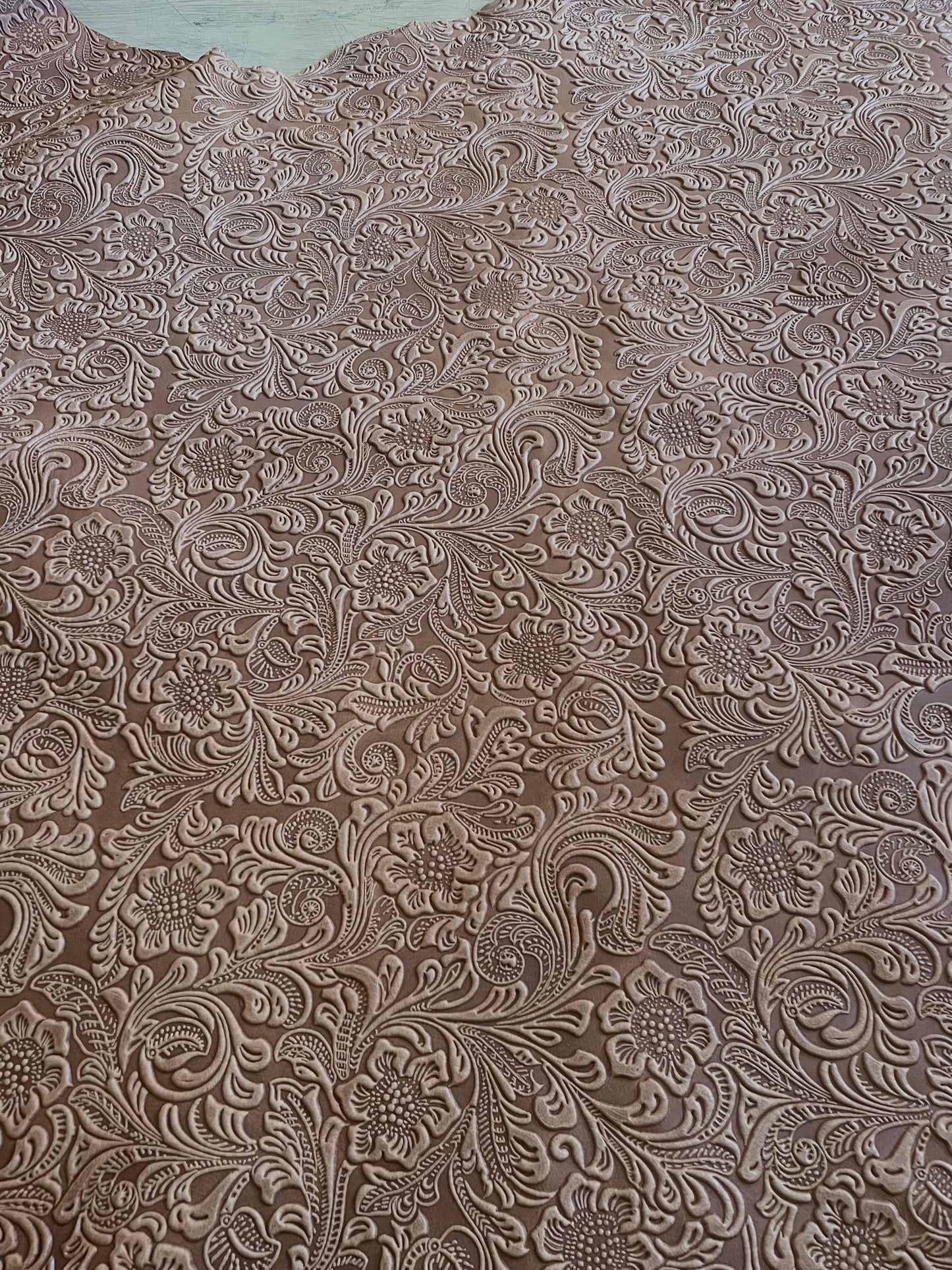 prirodna koža, prirodna italijanska koža, koža za automobile, kvalitetna italijanska koža, prodaja kože beograd, prodaja kože beograd, koža za tapaciranje