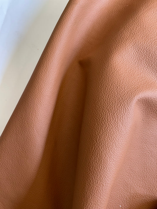 KAMEL - KOŽA ZA AUTO SA PRESOM