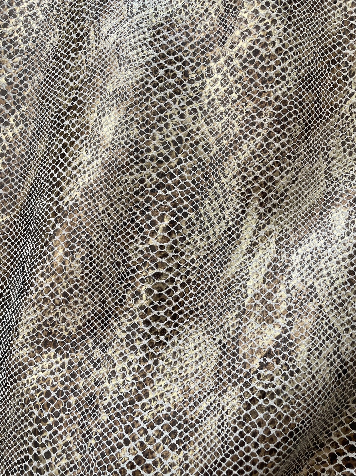 GOLDEN VENOM - GOV. KOŽA