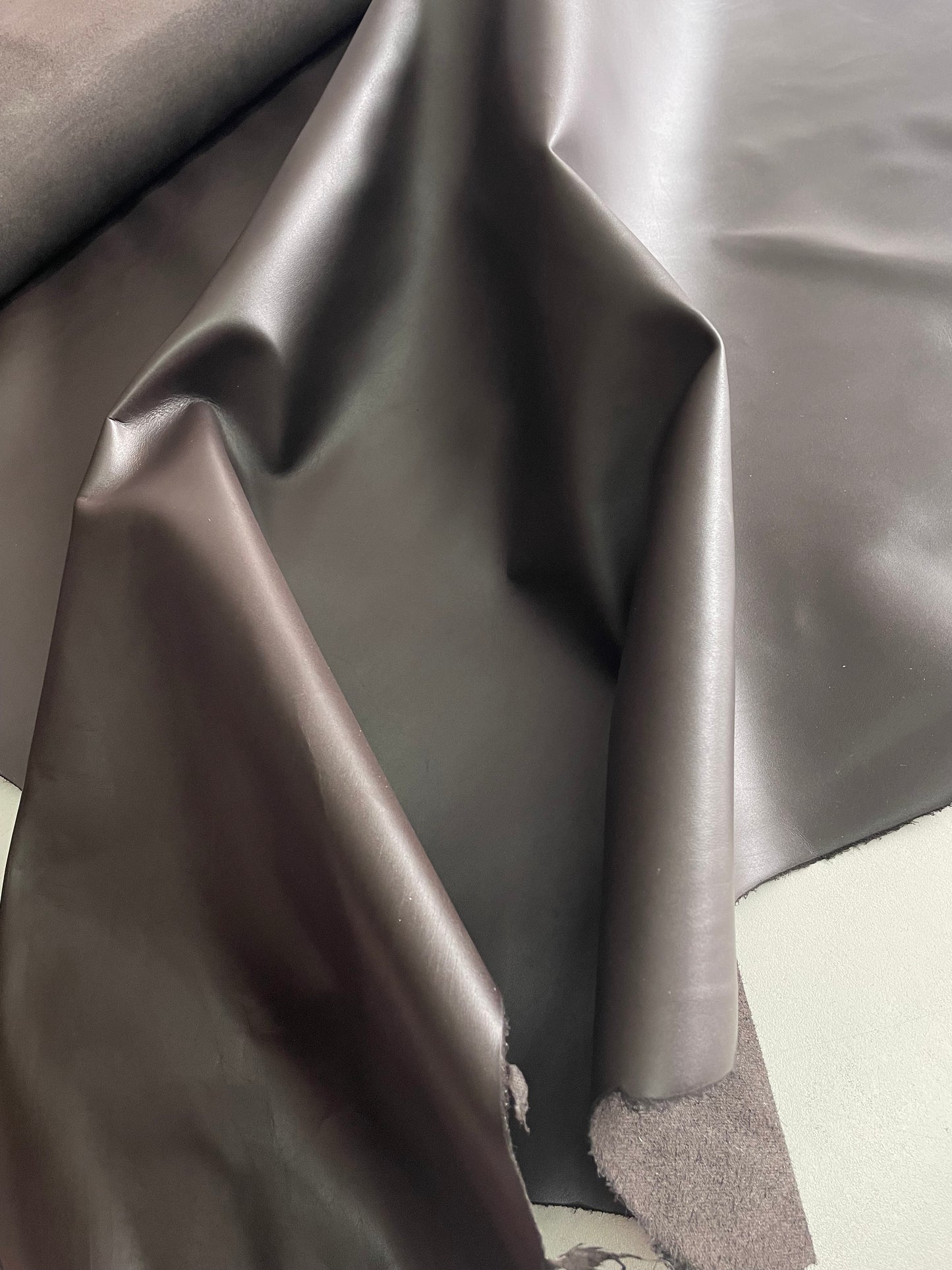 DARK CHOCOLATE - CALF LEATHER