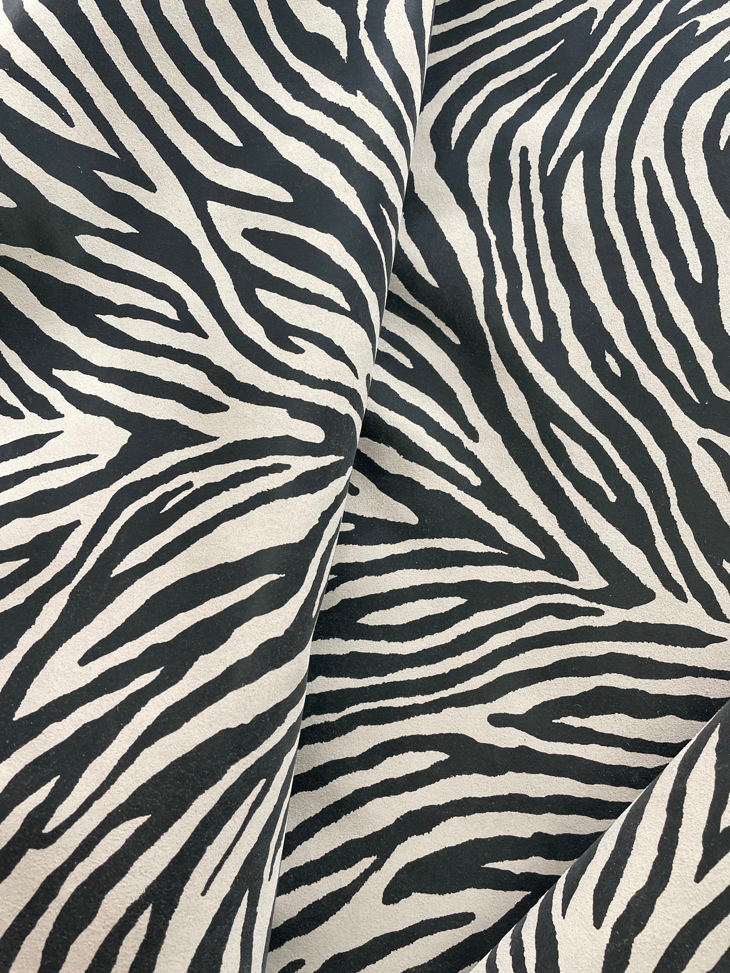 ZEBRA PRINT - GOV. VELOR LEATHER