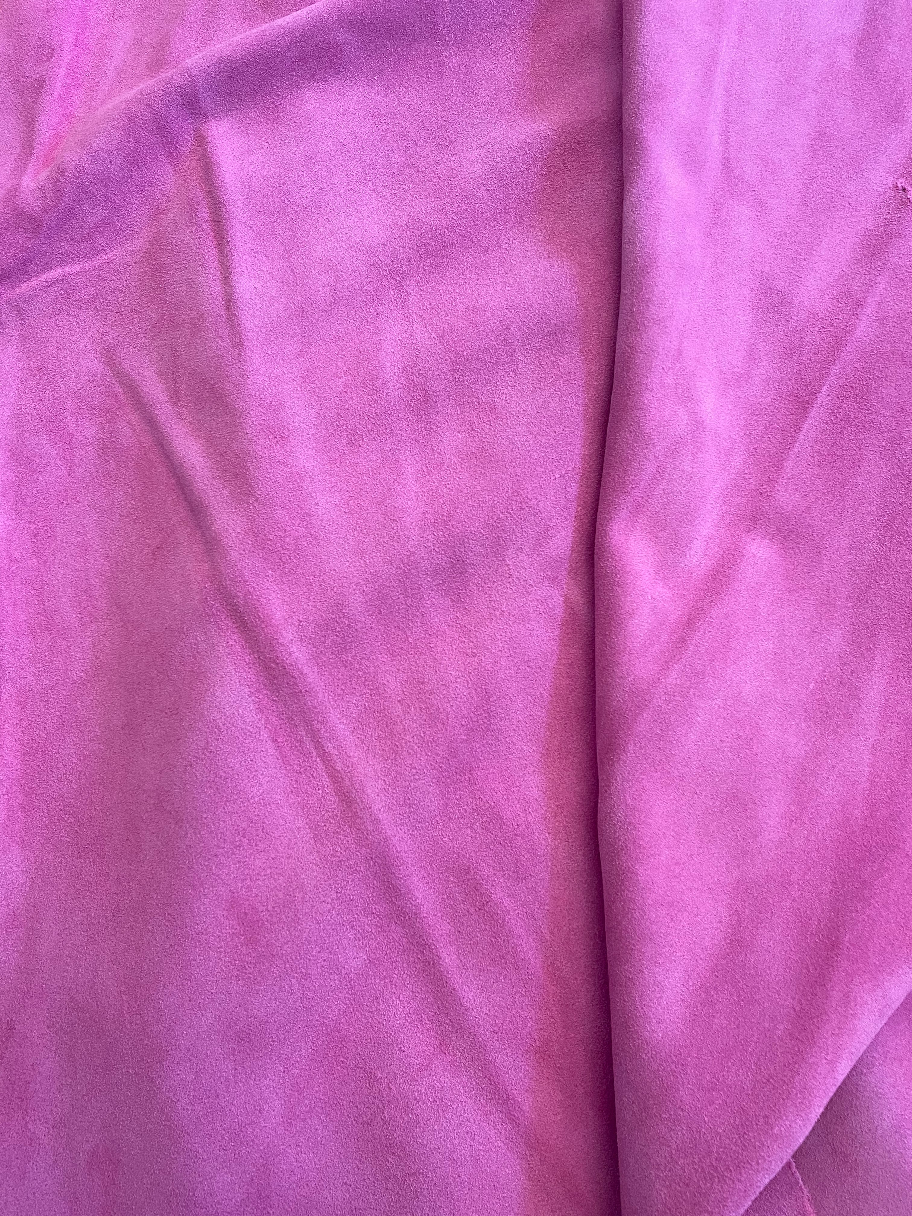 PINK-GOV. KOŽA VELUR