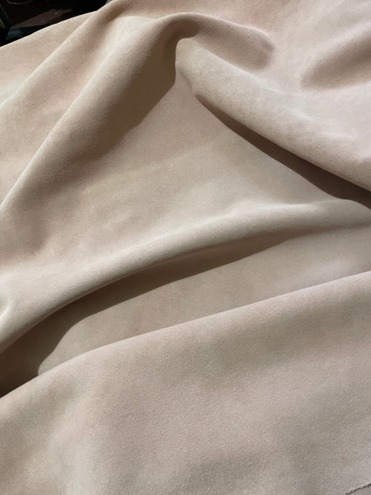 GOV. KOŽA VELOUR - PASTEL PINK