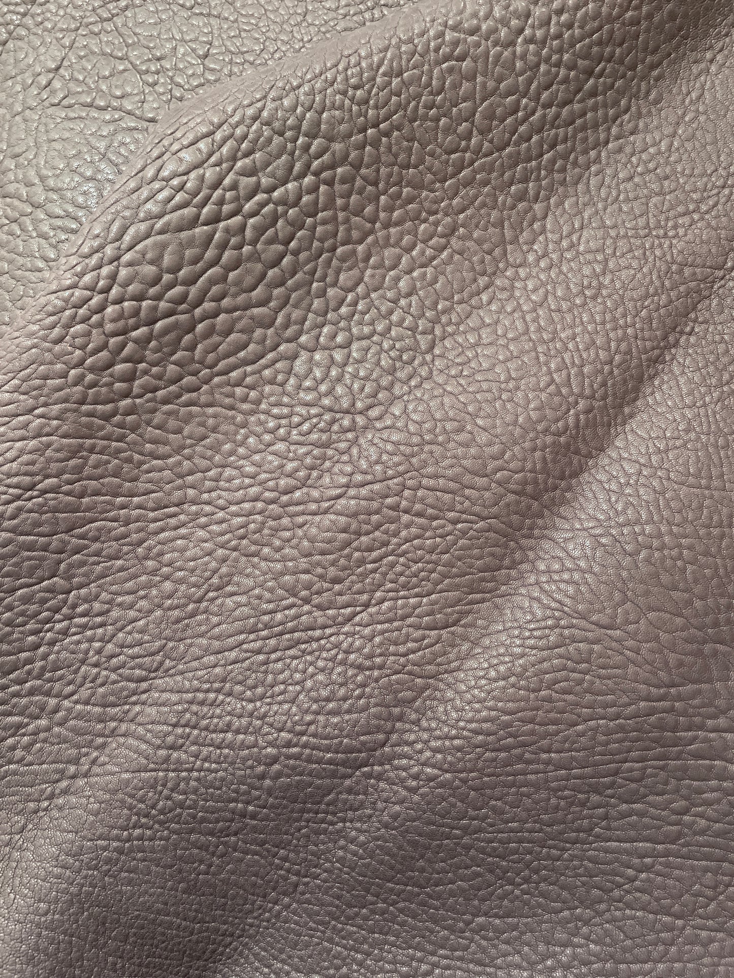 prirodna koža, prirodna italijanska koža, koža za automobile, kvalitetna italijanska koža, prodaja kože beograd, prodaja kože beograd, koža za tapaciranje