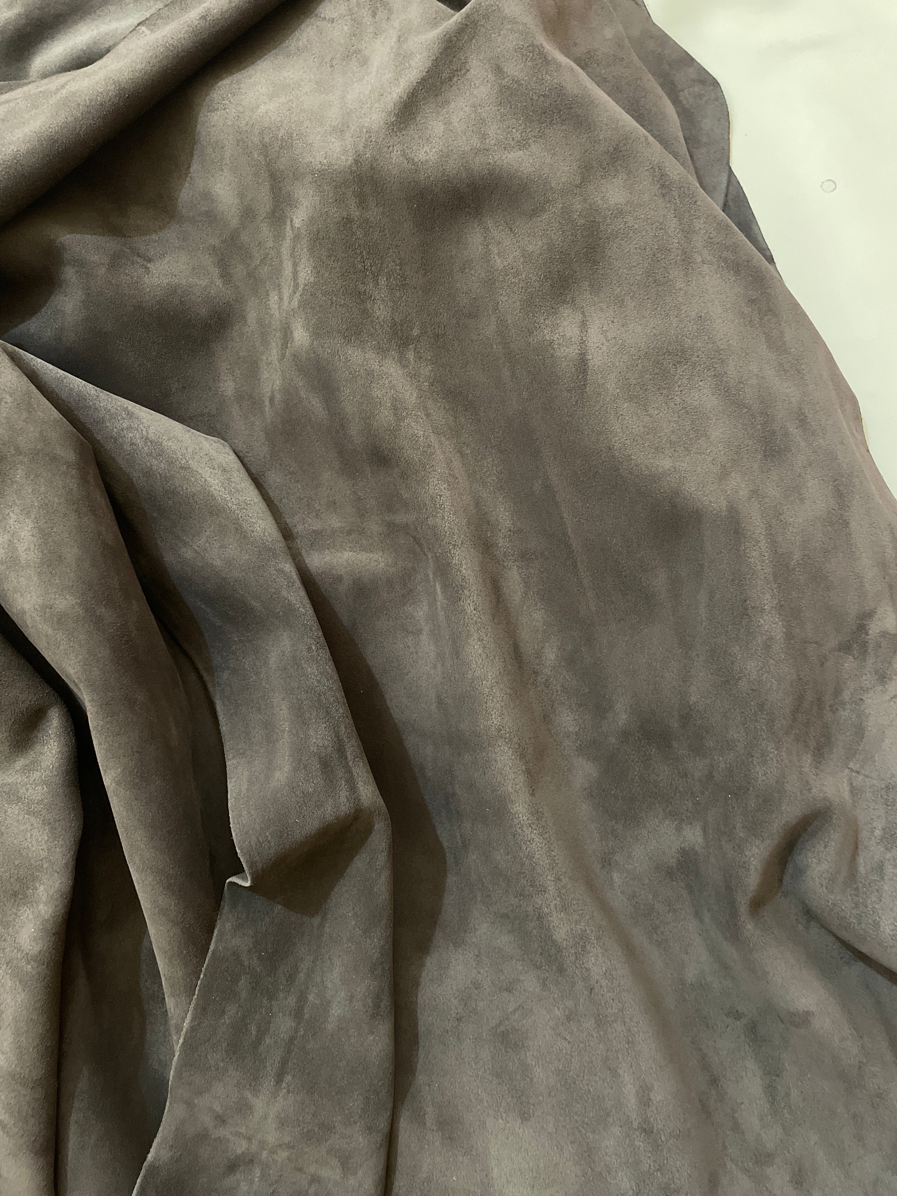 GOV. KOŽA VELOUR  - DARK GRAY