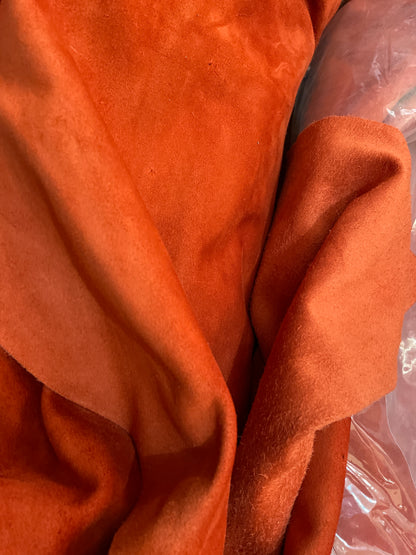 GOV. KOŽA VELOUR - MATTONE