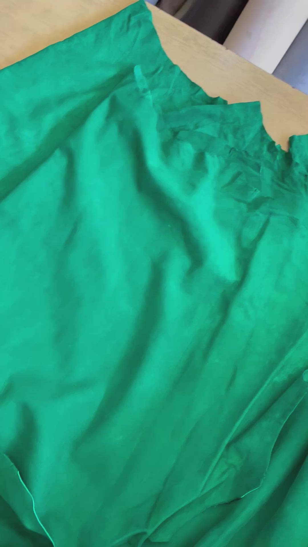 prirodna koža, prirodna italijanska koža, koža za automobile, kvalitetna italijanska koža, prodaja koze beograd, prodaja kože beograd, koža za tapaciranje